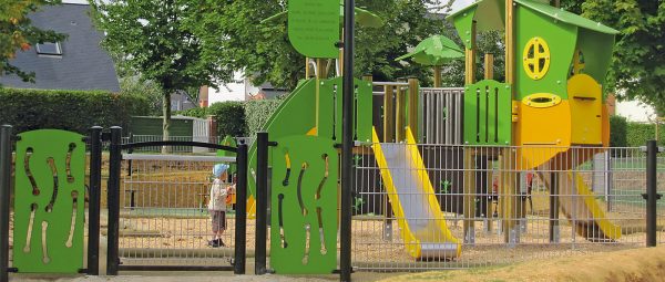 Omheiningen en Poorten